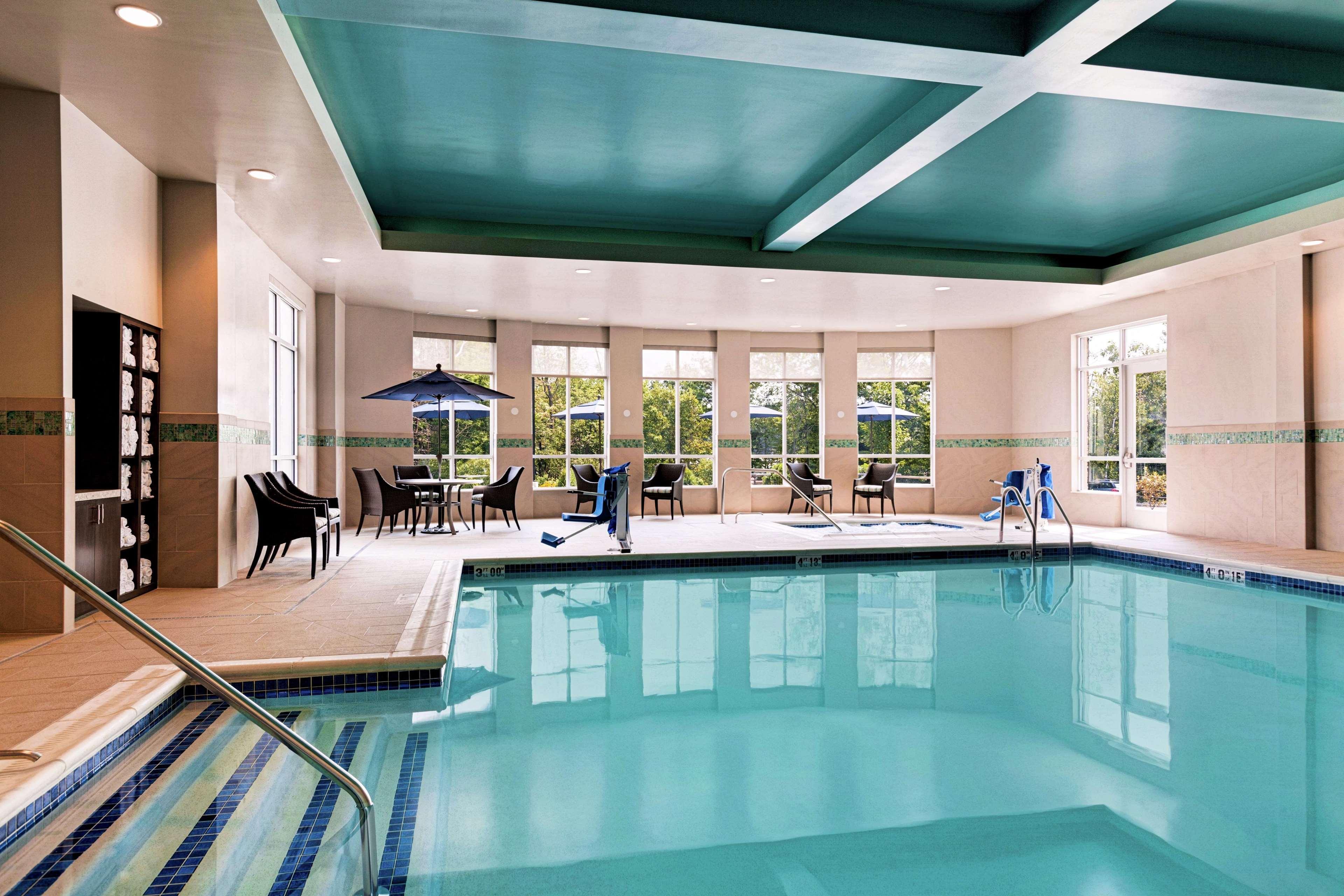 Hilton Garden Inn Lenox Pittsfield Exteriör bild