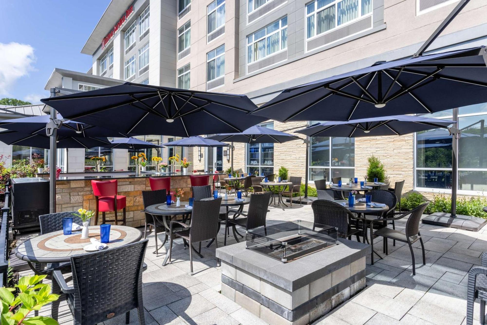 Hilton Garden Inn Lenox Pittsfield Exteriör bild
