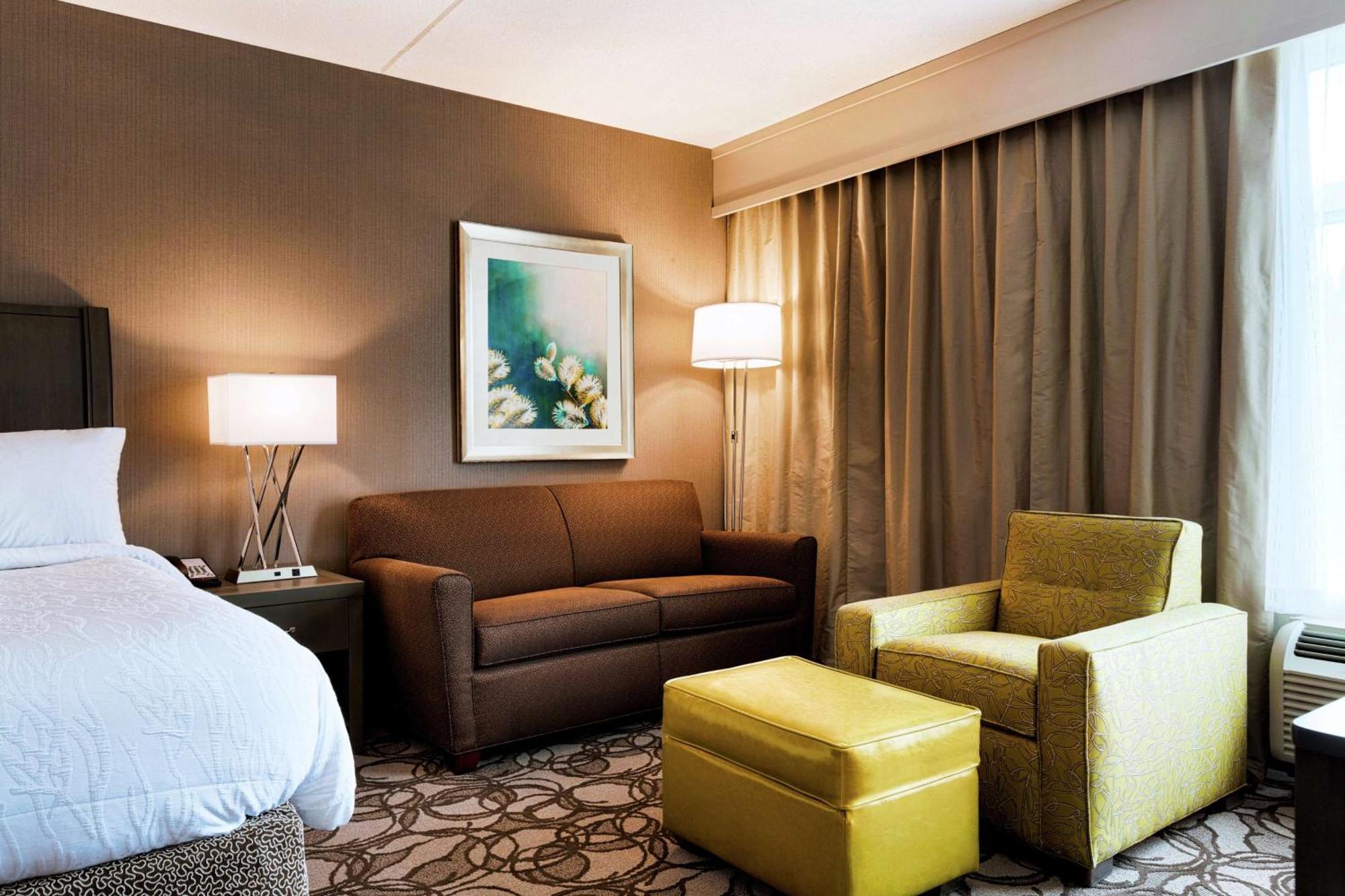 Hilton Garden Inn Lenox Pittsfield Exteriör bild