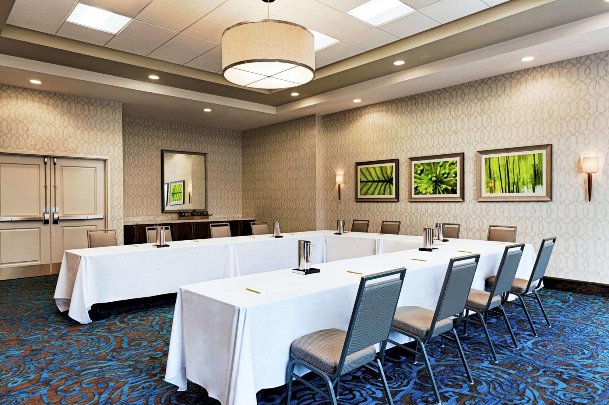 Hilton Garden Inn Lenox Pittsfield Exteriör bild